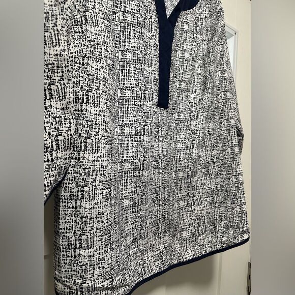 Woman’s SHEIN Blouse Blue White (726) - Picture 2 of 5